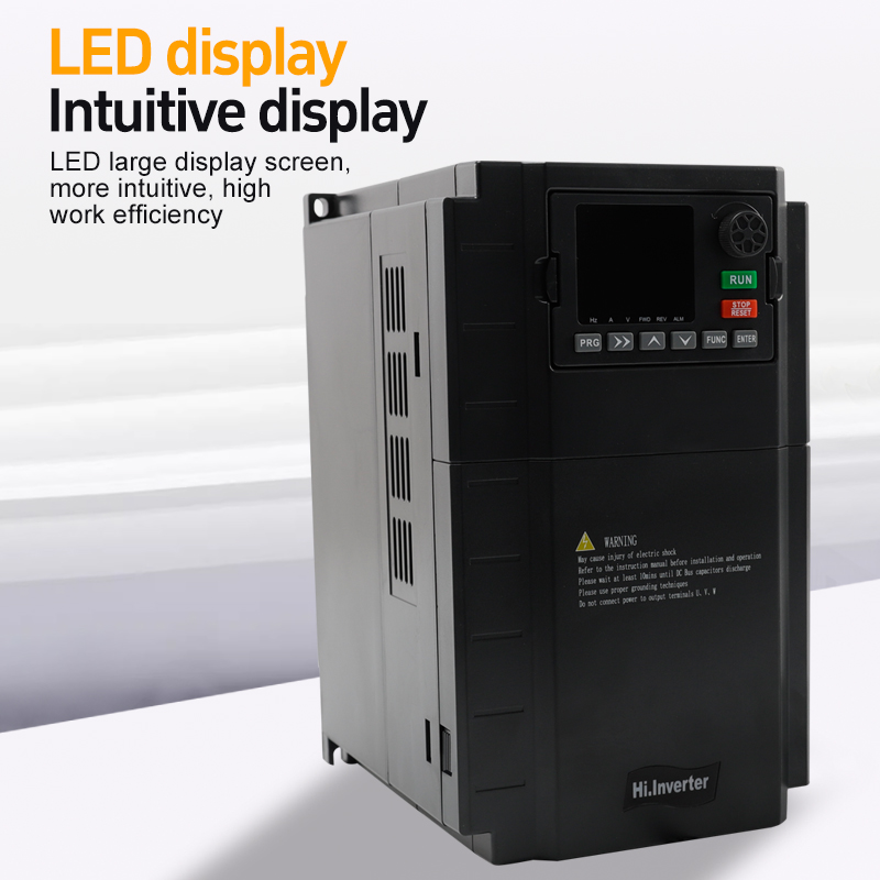 LED qu&aacute; tải hiển thị Phạm 